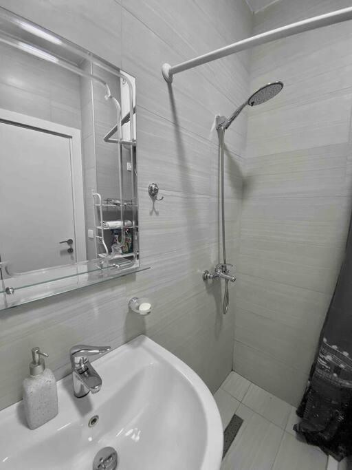 2+1 Apartment - Tirana City Center Экстерьер фото